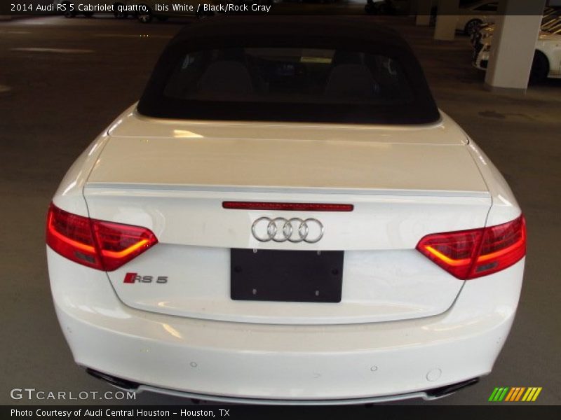 Ibis White / Black/Rock Gray 2014 Audi RS 5 Cabriolet quattro