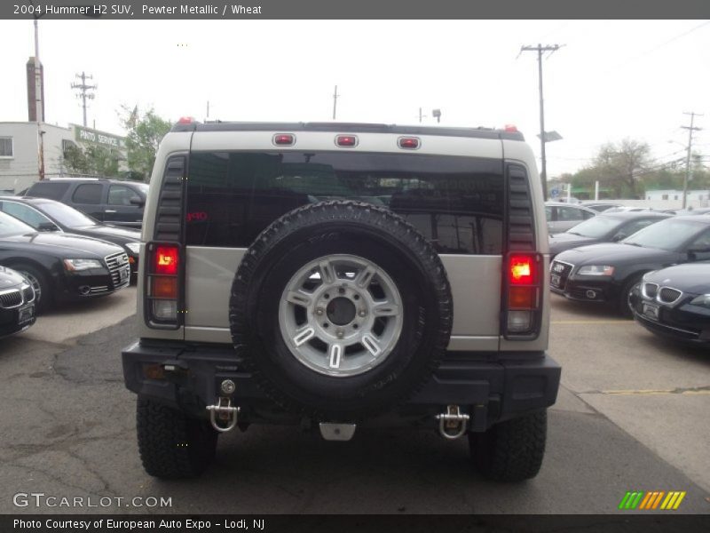 Pewter Metallic / Wheat 2004 Hummer H2 SUV