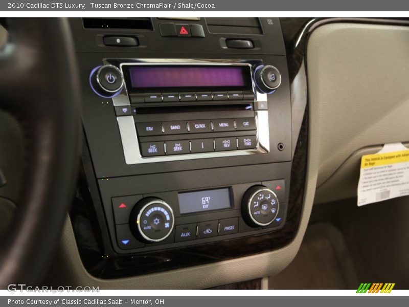 Controls of 2010 DTS Luxury