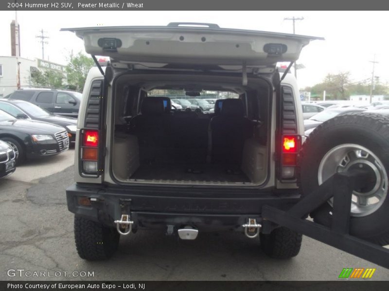 Pewter Metallic / Wheat 2004 Hummer H2 SUV