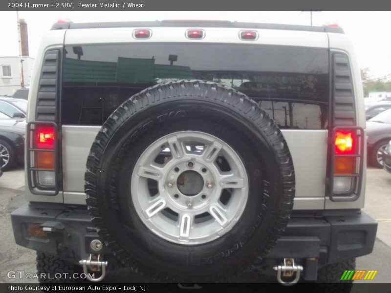 Pewter Metallic / Wheat 2004 Hummer H2 SUV