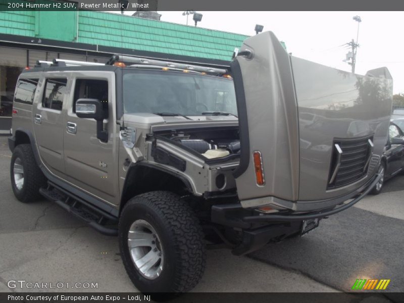 Pewter Metallic / Wheat 2004 Hummer H2 SUV