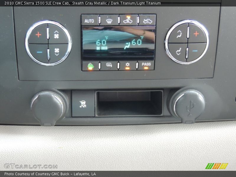 Controls of 2010 Sierra 1500 SLE Crew Cab