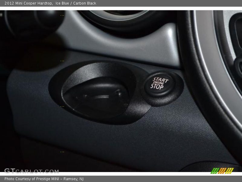Ice Blue / Carbon Black 2012 Mini Cooper Hardtop