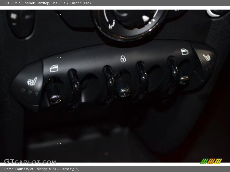 Ice Blue / Carbon Black 2012 Mini Cooper Hardtop