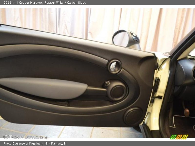 Pepper White / Carbon Black 2012 Mini Cooper Hardtop