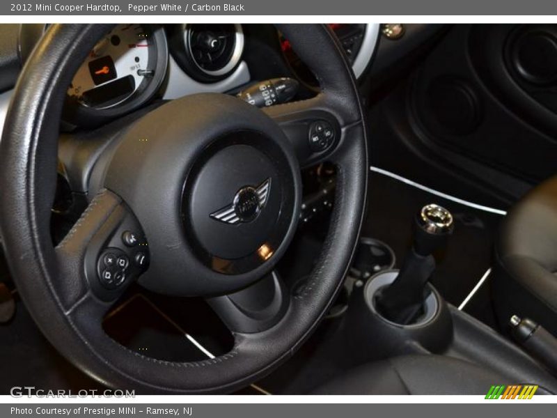 Pepper White / Carbon Black 2012 Mini Cooper Hardtop