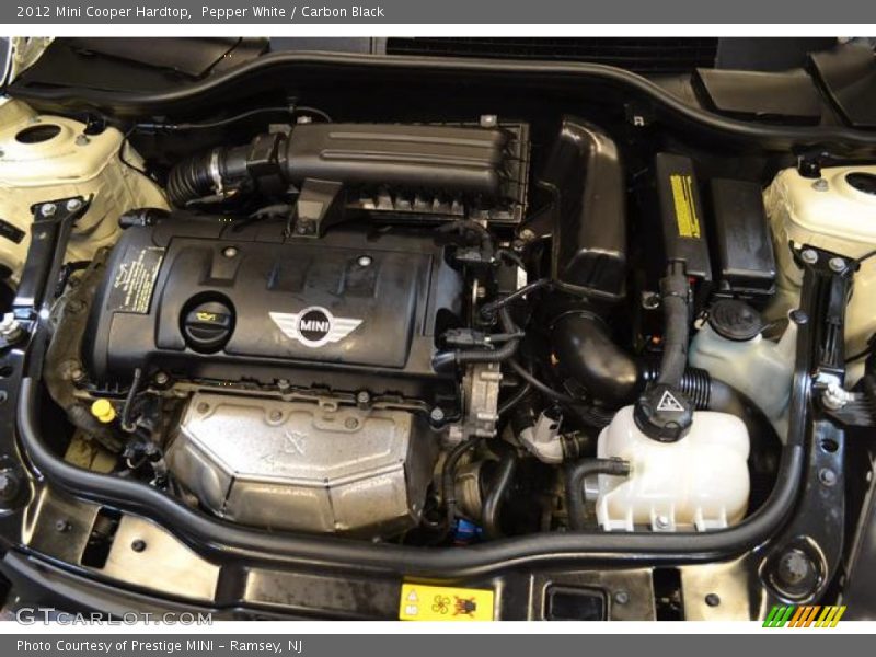 Pepper White / Carbon Black 2012 Mini Cooper Hardtop