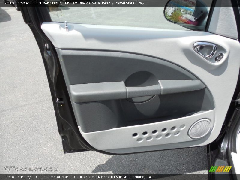 Door Panel of 2010 PT Cruiser Classic