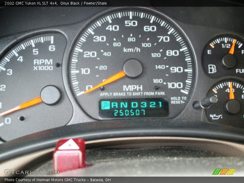 Onyx Black / Pewter/Shale 2002 GMC Yukon XL SLT 4x4