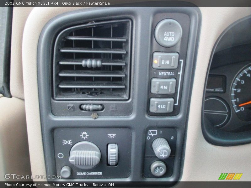 Onyx Black / Pewter/Shale 2002 GMC Yukon XL SLT 4x4
