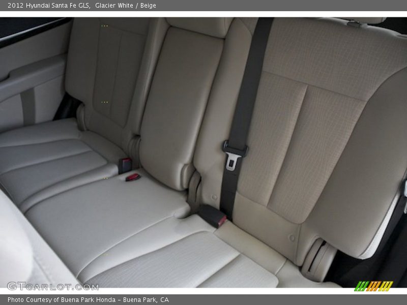Glacier White / Beige 2012 Hyundai Santa Fe GLS