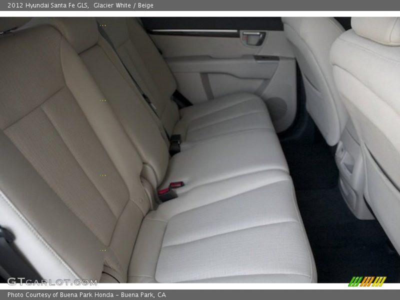 Glacier White / Beige 2012 Hyundai Santa Fe GLS