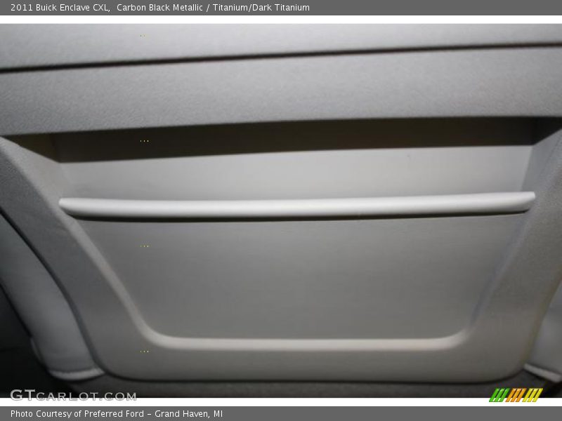 Carbon Black Metallic / Titanium/Dark Titanium 2011 Buick Enclave CXL