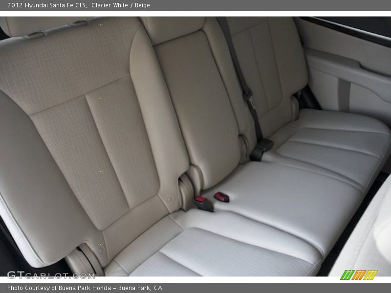 Glacier White / Beige 2012 Hyundai Santa Fe GLS