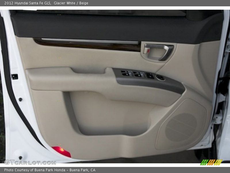 Glacier White / Beige 2012 Hyundai Santa Fe GLS