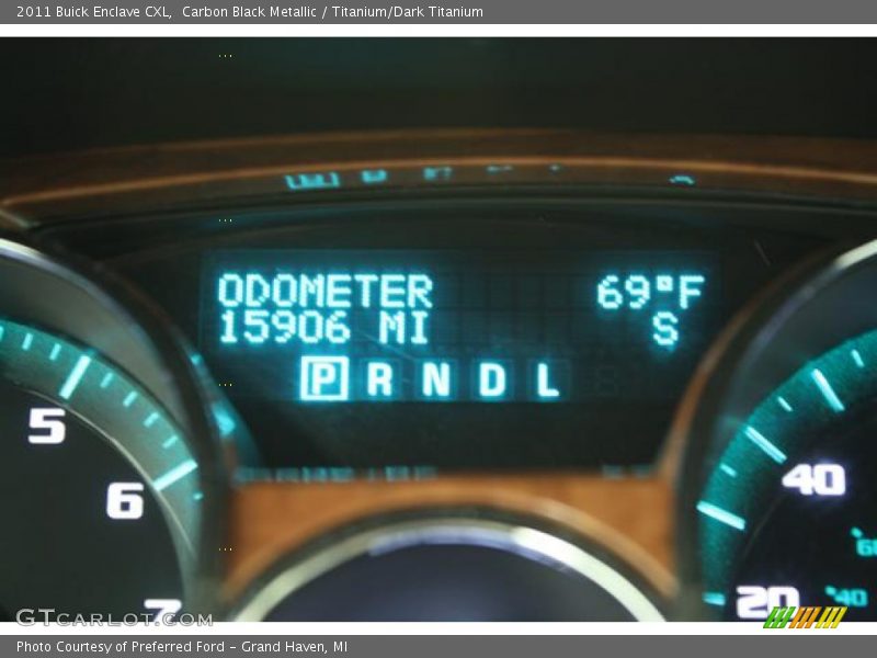 Carbon Black Metallic / Titanium/Dark Titanium 2011 Buick Enclave CXL