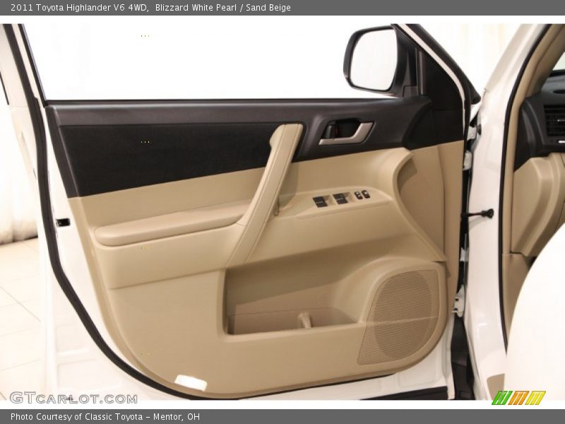 Blizzard White Pearl / Sand Beige 2011 Toyota Highlander V6 4WD