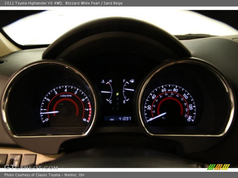 Blizzard White Pearl / Sand Beige 2011 Toyota Highlander V6 4WD