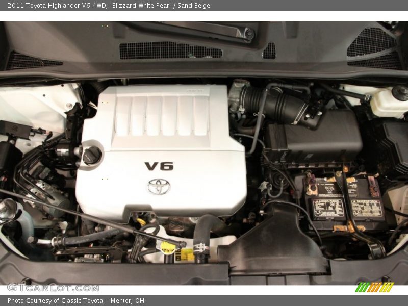 Blizzard White Pearl / Sand Beige 2011 Toyota Highlander V6 4WD