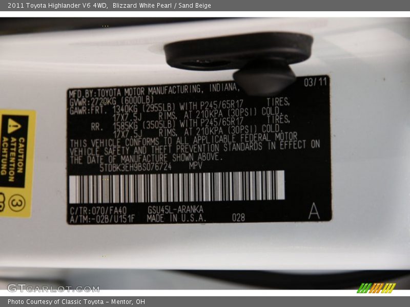 Blizzard White Pearl / Sand Beige 2011 Toyota Highlander V6 4WD