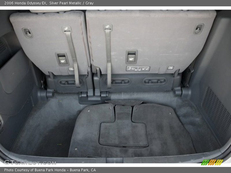 Silver Pearl Metallic / Gray 2006 Honda Odyssey EX