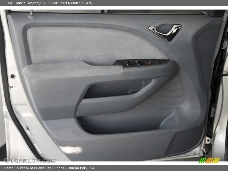 Silver Pearl Metallic / Gray 2006 Honda Odyssey EX