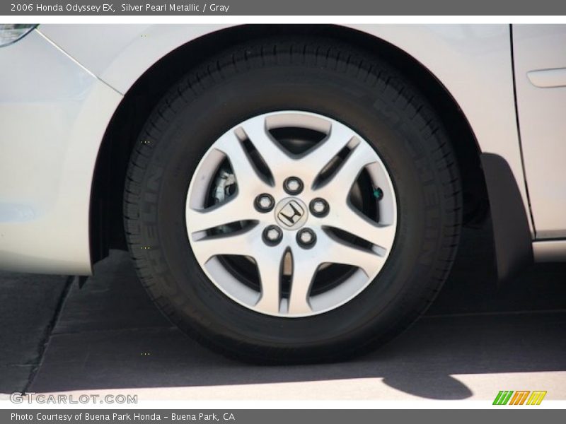 Silver Pearl Metallic / Gray 2006 Honda Odyssey EX