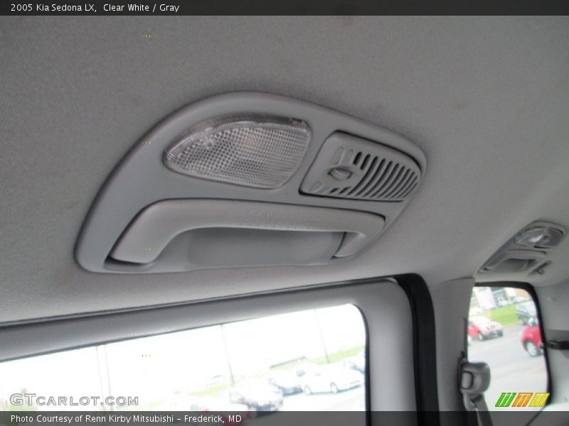 Clear White / Gray 2005 Kia Sedona LX