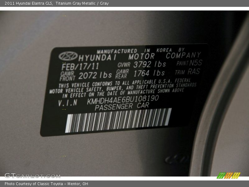 Titanium Gray Metallic / Gray 2011 Hyundai Elantra GLS