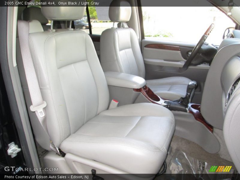Onyx Black / Light Gray 2005 GMC Envoy Denali 4x4