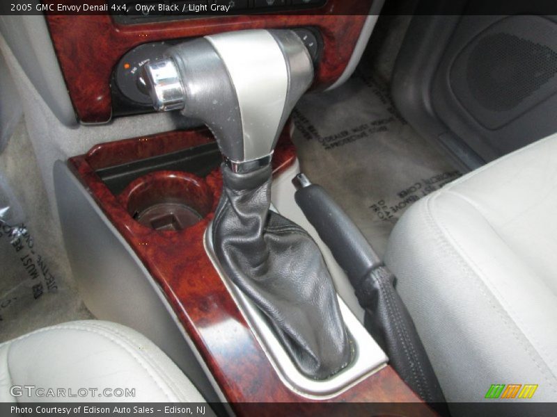 Onyx Black / Light Gray 2005 GMC Envoy Denali 4x4