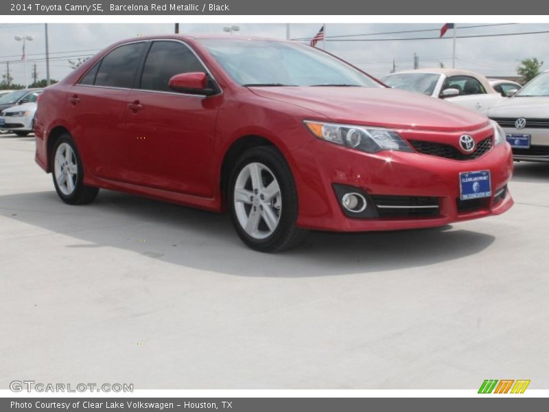 Barcelona Red Metallic / Black 2014 Toyota Camry SE