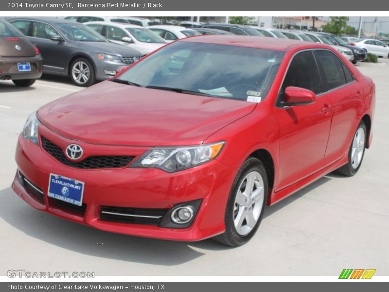 Barcelona Red Metallic / Black 2014 Toyota Camry SE