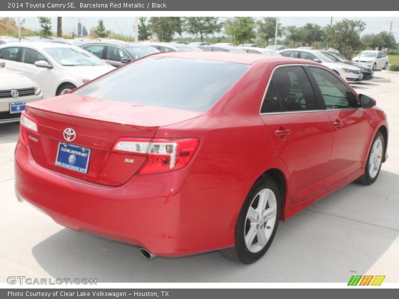 Barcelona Red Metallic / Black 2014 Toyota Camry SE