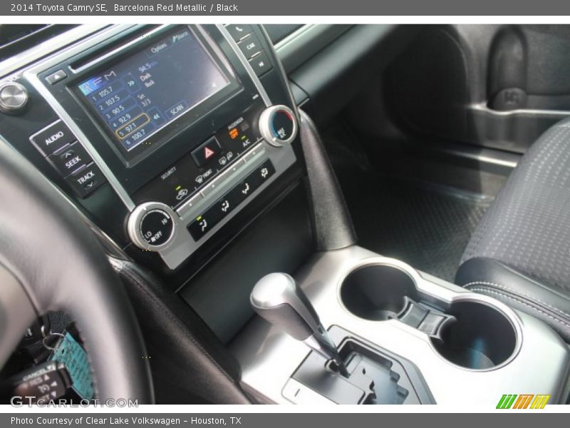 Barcelona Red Metallic / Black 2014 Toyota Camry SE