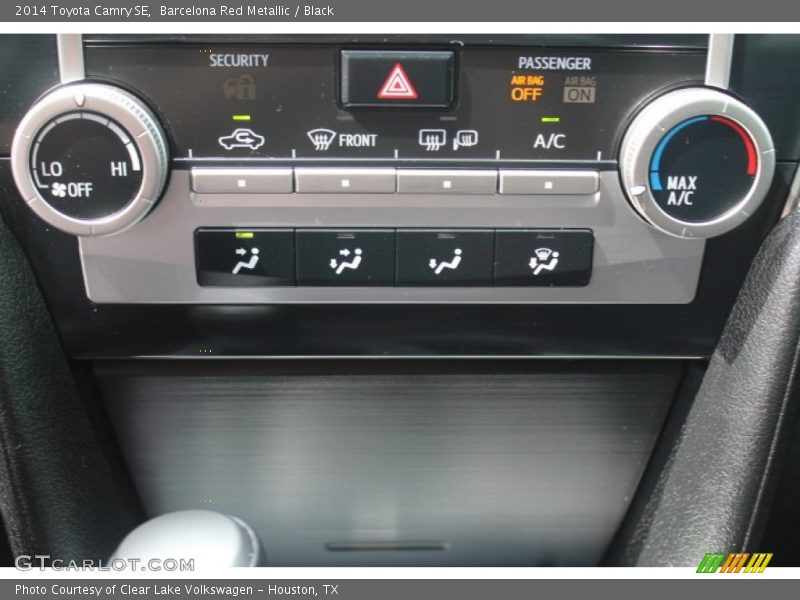 Barcelona Red Metallic / Black 2014 Toyota Camry SE