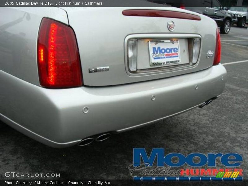 Light Platinum / Cashmere 2005 Cadillac DeVille DTS