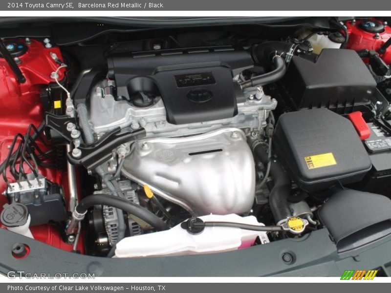 Barcelona Red Metallic / Black 2014 Toyota Camry SE