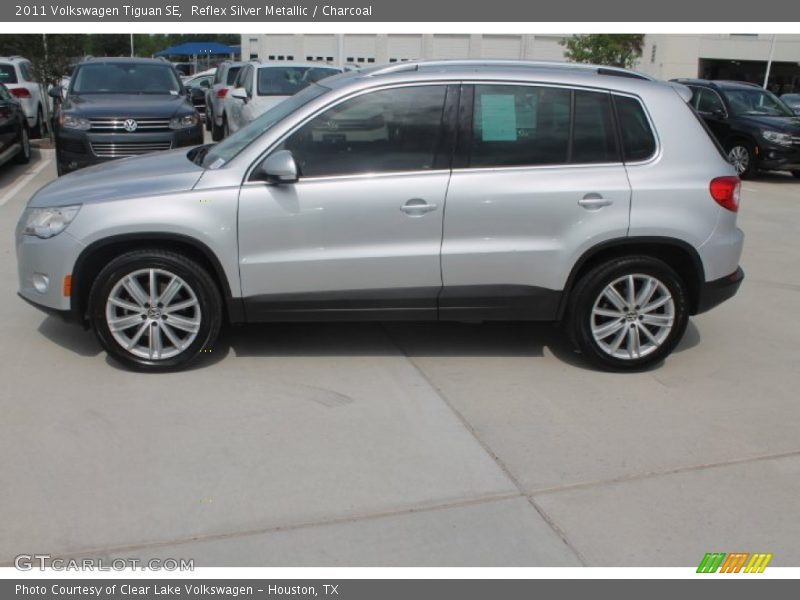 Reflex Silver Metallic / Charcoal 2011 Volkswagen Tiguan SE