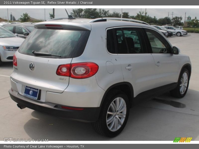 Reflex Silver Metallic / Charcoal 2011 Volkswagen Tiguan SE