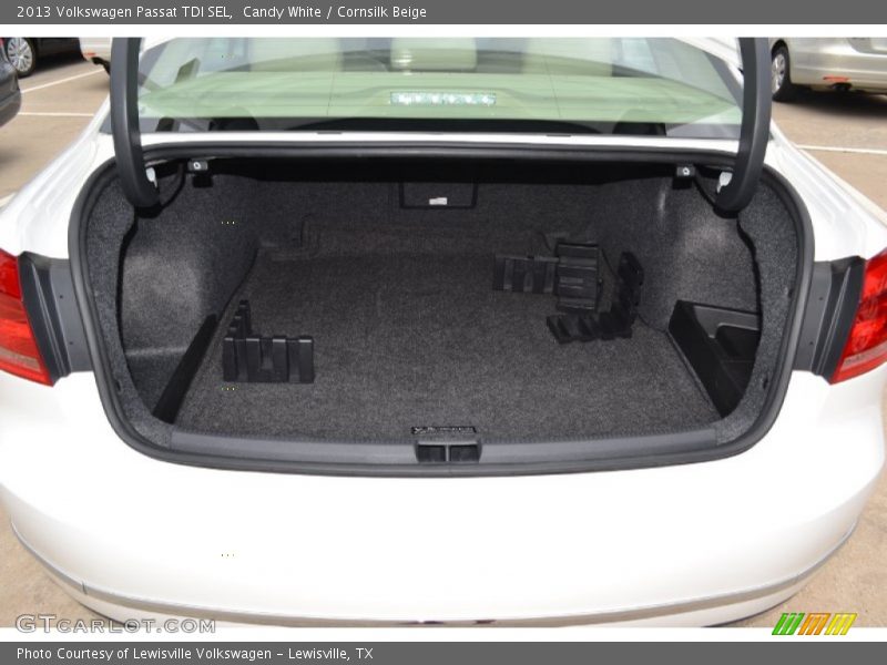Candy White / Cornsilk Beige 2013 Volkswagen Passat TDI SEL