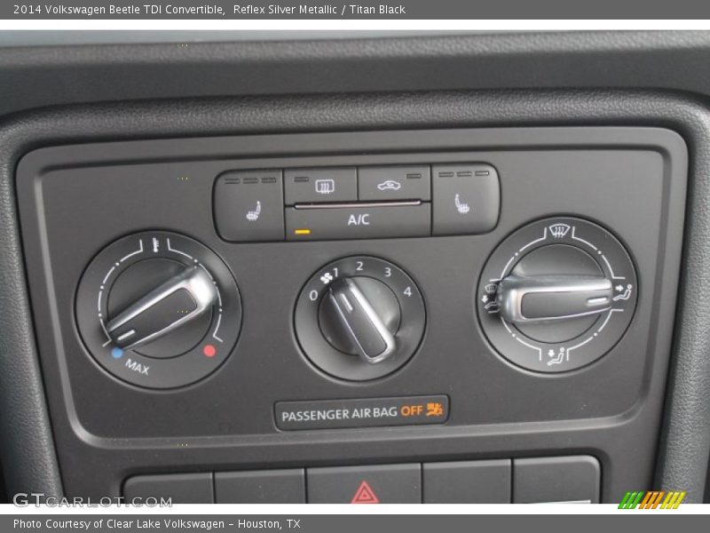 Controls of 2014 Beetle TDI Convertible