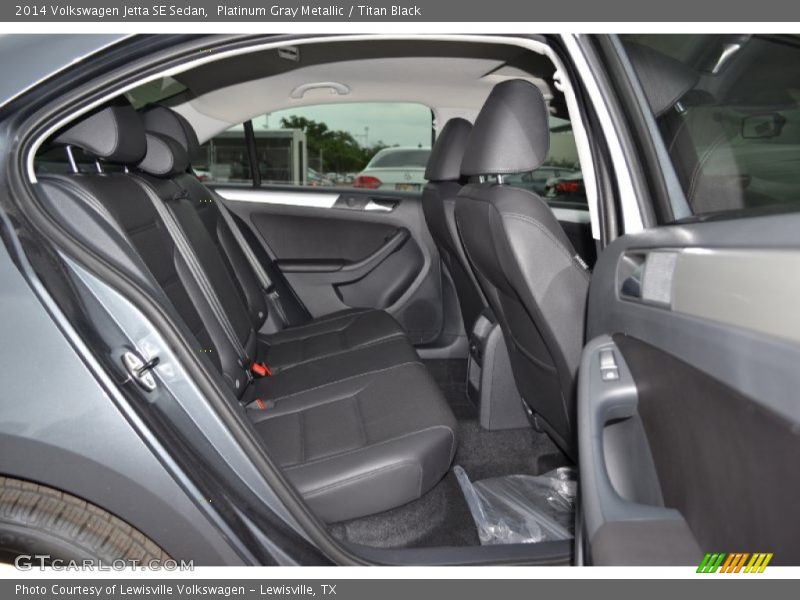 Platinum Gray Metallic / Titan Black 2014 Volkswagen Jetta SE Sedan