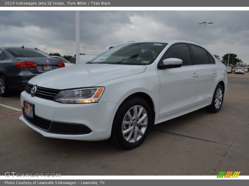 Pure White / Titan Black 2014 Volkswagen Jetta SE Sedan