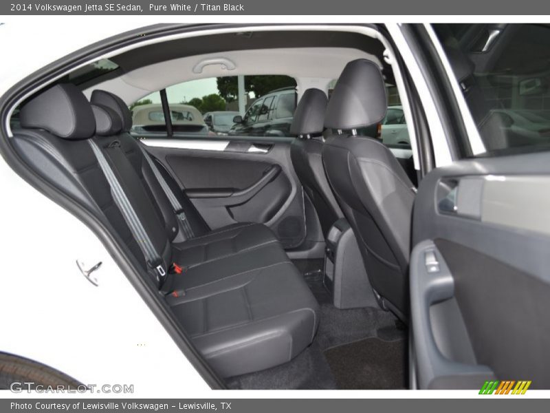 Pure White / Titan Black 2014 Volkswagen Jetta SE Sedan