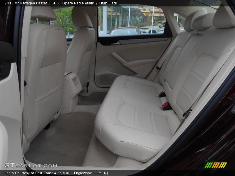 Opera Red Metallic / Titan Black 2013 Volkswagen Passat 2.5L S