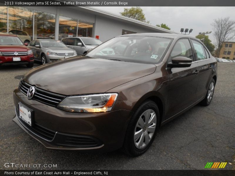 Toffee Brown Metallic / Cornsilk Beige 2013 Volkswagen Jetta SE Sedan