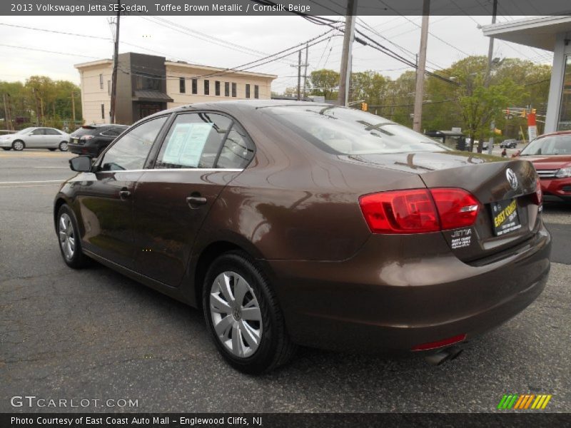 Toffee Brown Metallic / Cornsilk Beige 2013 Volkswagen Jetta SE Sedan