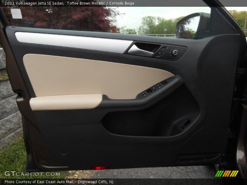Toffee Brown Metallic / Cornsilk Beige 2013 Volkswagen Jetta SE Sedan